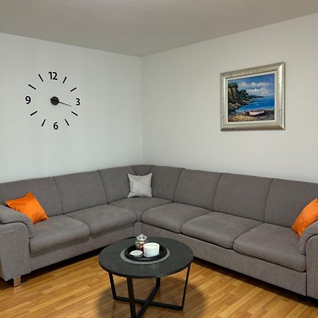 Garden Apartment Dina With Free Parking Split Dış mekan fotoğraf